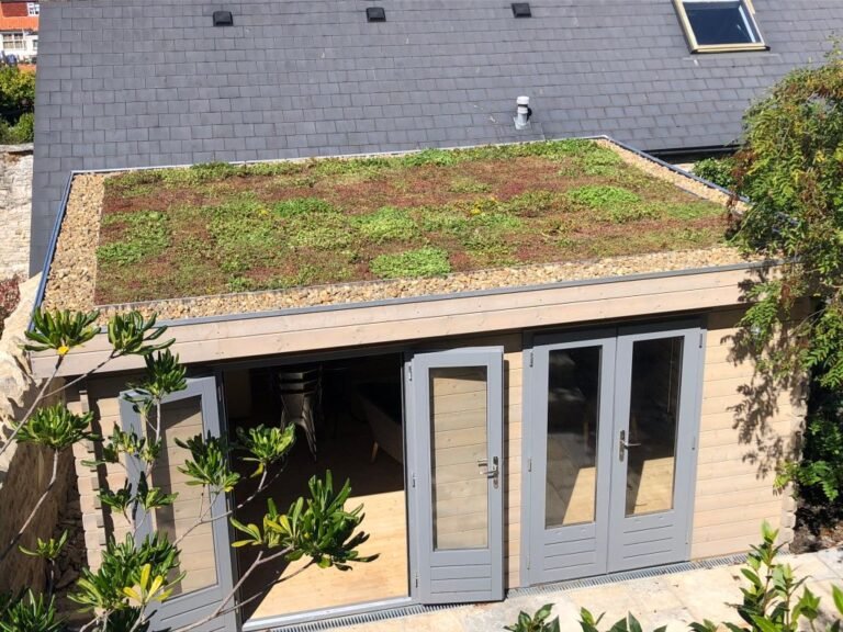 Green Roofs | Guttering Specialists in Runcorn | Renomate