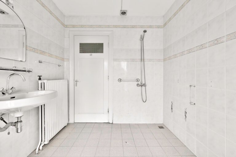 Wet Room | Bathroom Remodeling in Great Malvern, Worcestershire | Renomate